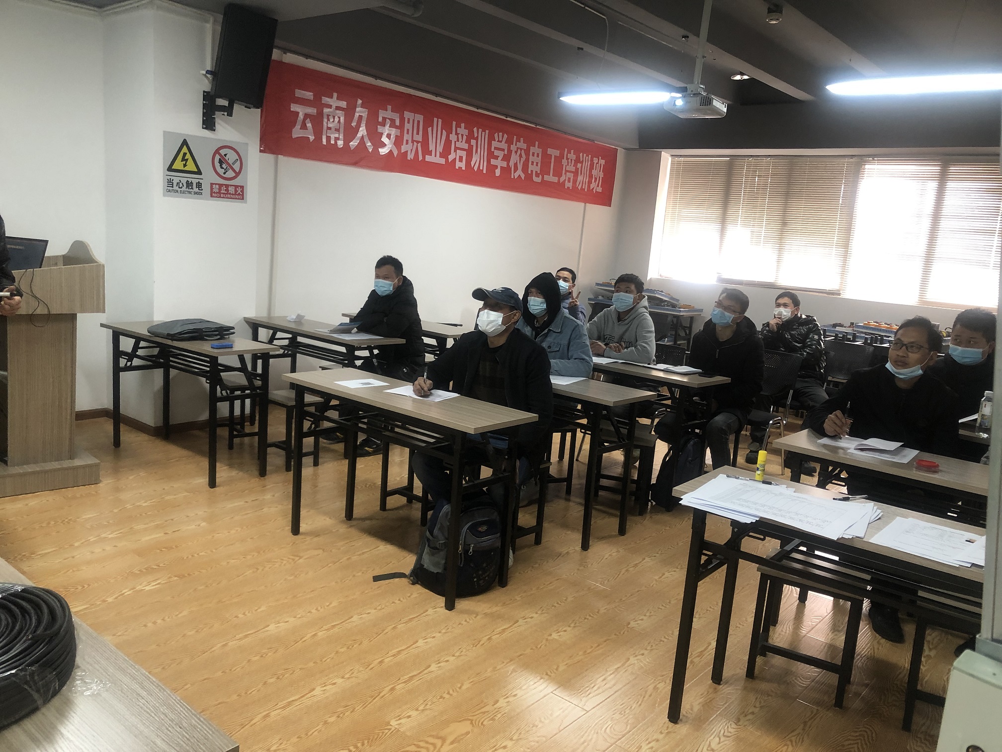 文化教育医疗社会保障促进就业等方面的政策措施及其实施情况(图1)